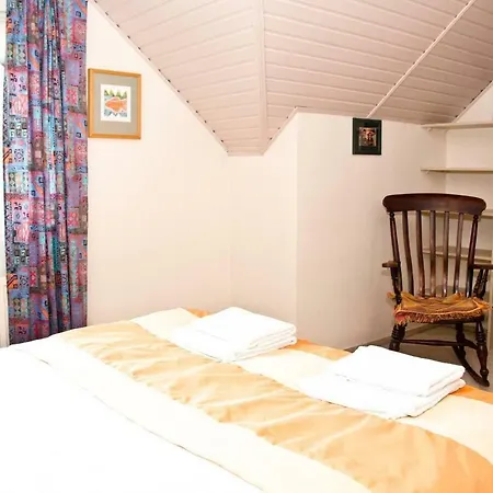 Dom 4 Z Basenem Blisko Warszawy