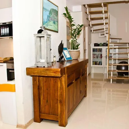 Dom 4 Z Basenem Blisko Warszawy Holiday home Jozefow (Masovia)